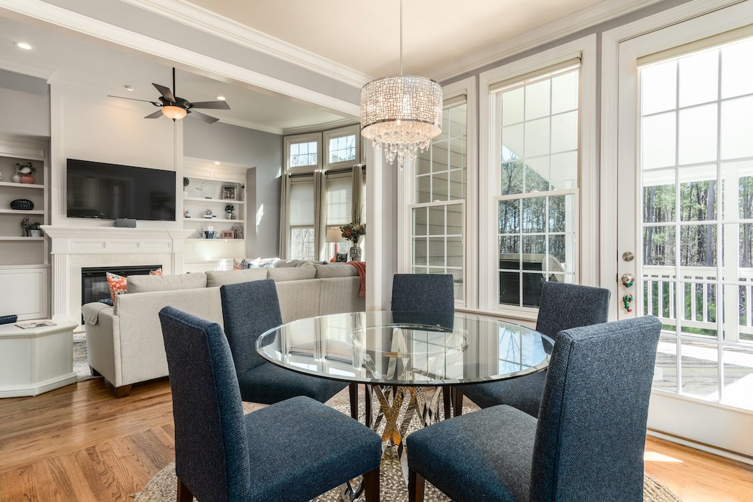 High-end video production for luxury real estate marketing Behind the scenes of luxury real estate video production with drone and cinematography equipment